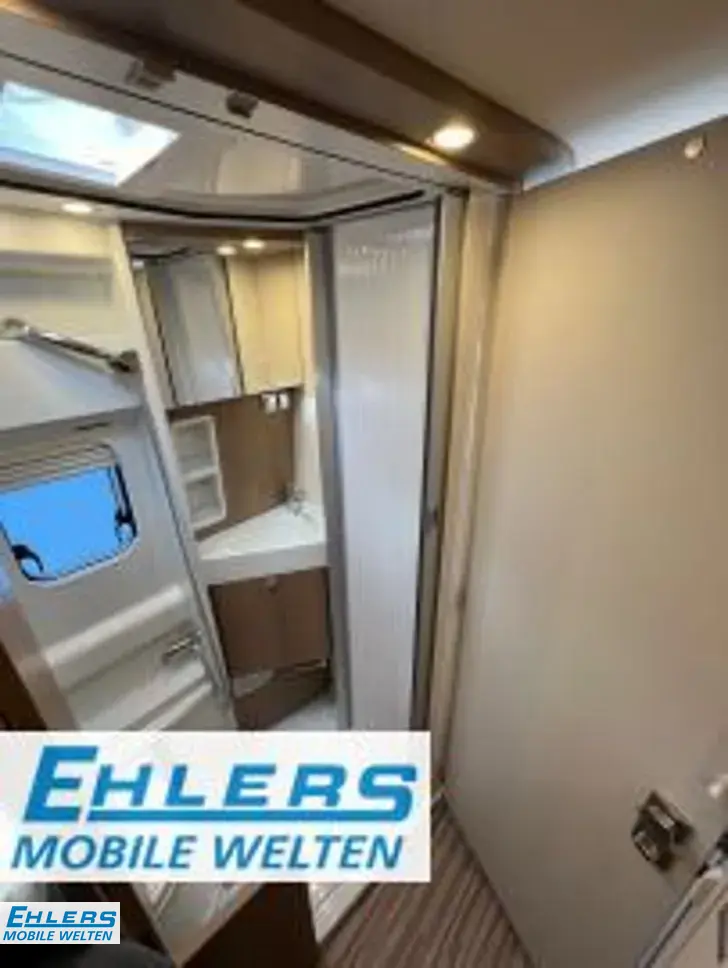 Fahrzeugbild Malibu Van first class - two rooms 640 LE RB 180PS/Autom/Winter-Paket/RFK/Fahrassistens-Paket #14
