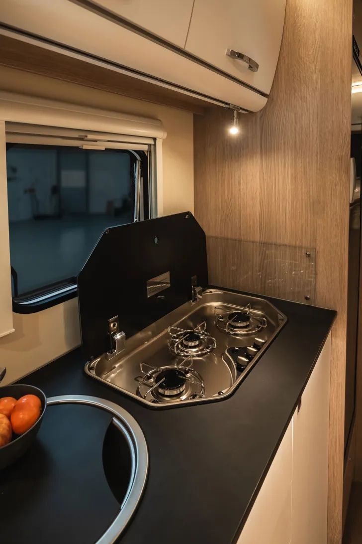 Fahrzeugbild Bürstner Lyseo Time Skyline 690 G #14