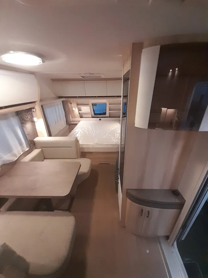 Fahrzeugbild Hobby De Luxe 460 SFf - Modell 2024 #4