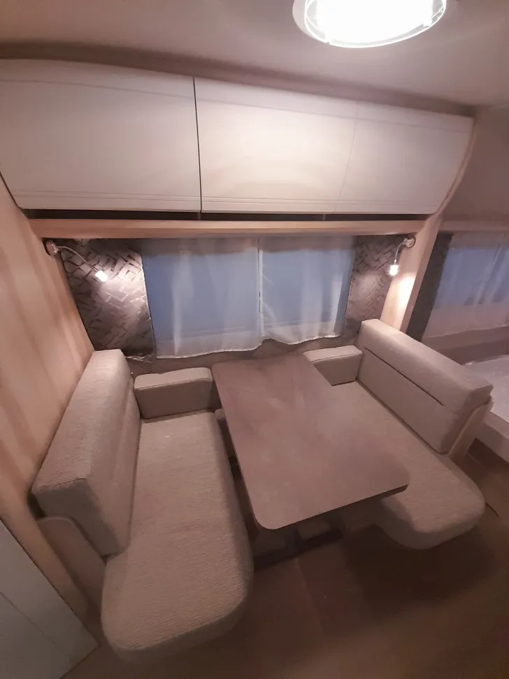 Fahrzeugbild Hobby De Luxe 460 SFf - Modell 2024 #9