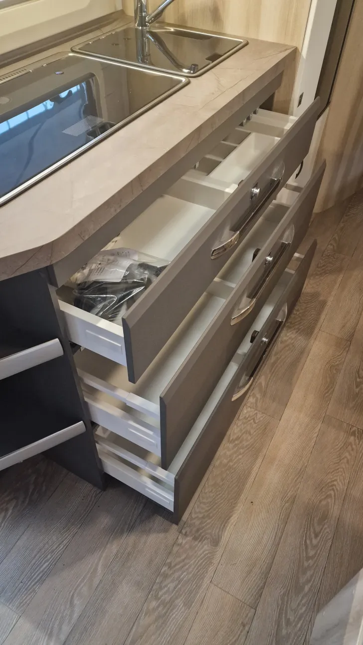 Fahrzeugbild Hobby De Luxe 545 KMF - Modell 2024 #9