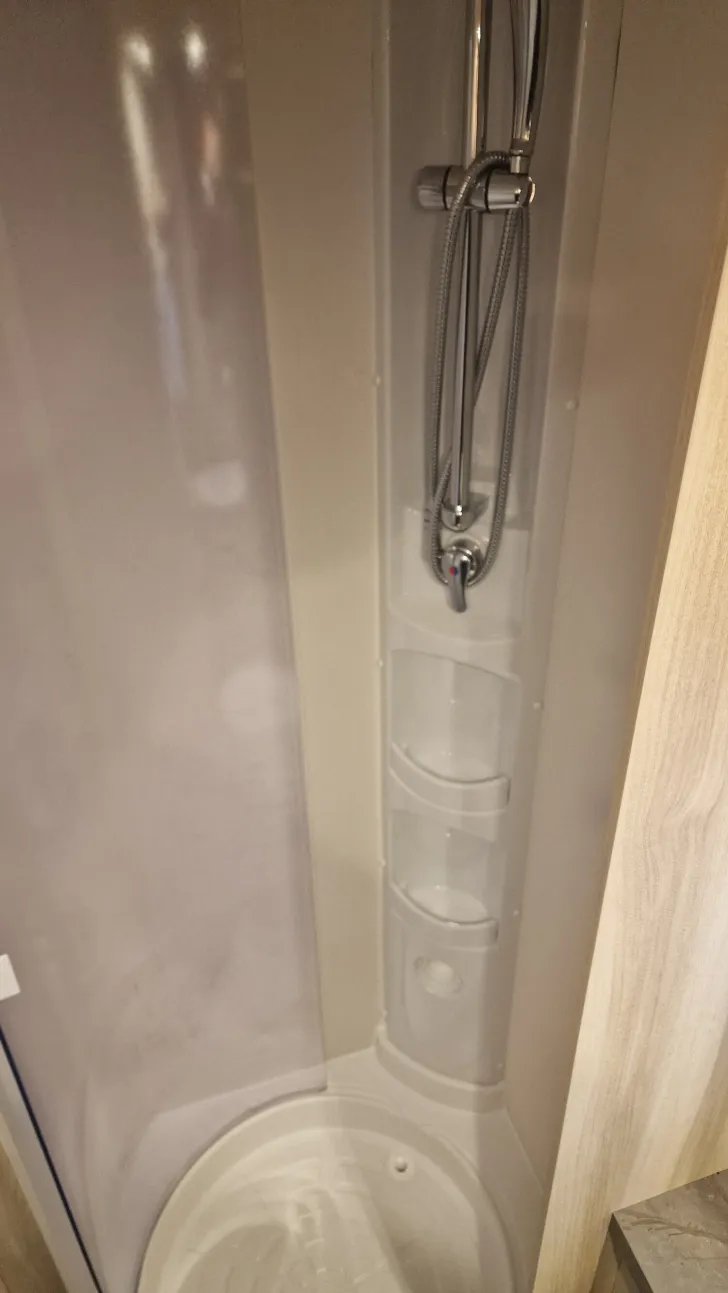 Fahrzeugbild Hobby De Luxe 545 KMF - Modell 2024 #13