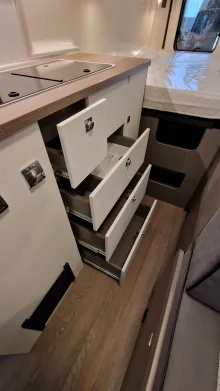 Fahrzeugbild Hobby Vantana De Luxe K60 FT #8