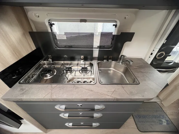 Fahrzeugbild Hobby De Luxe 540 KMFe - stark reduziert #11