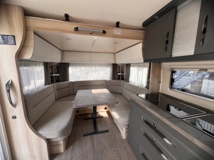 Fahrzeugbild Hobby De Luxe 515 UHK -ehem. Miete #3