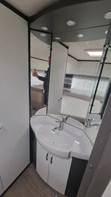 Fahrzeugbild Hobby Excellent Edition 650 KMFe - Mover, Autark, Dusche #14