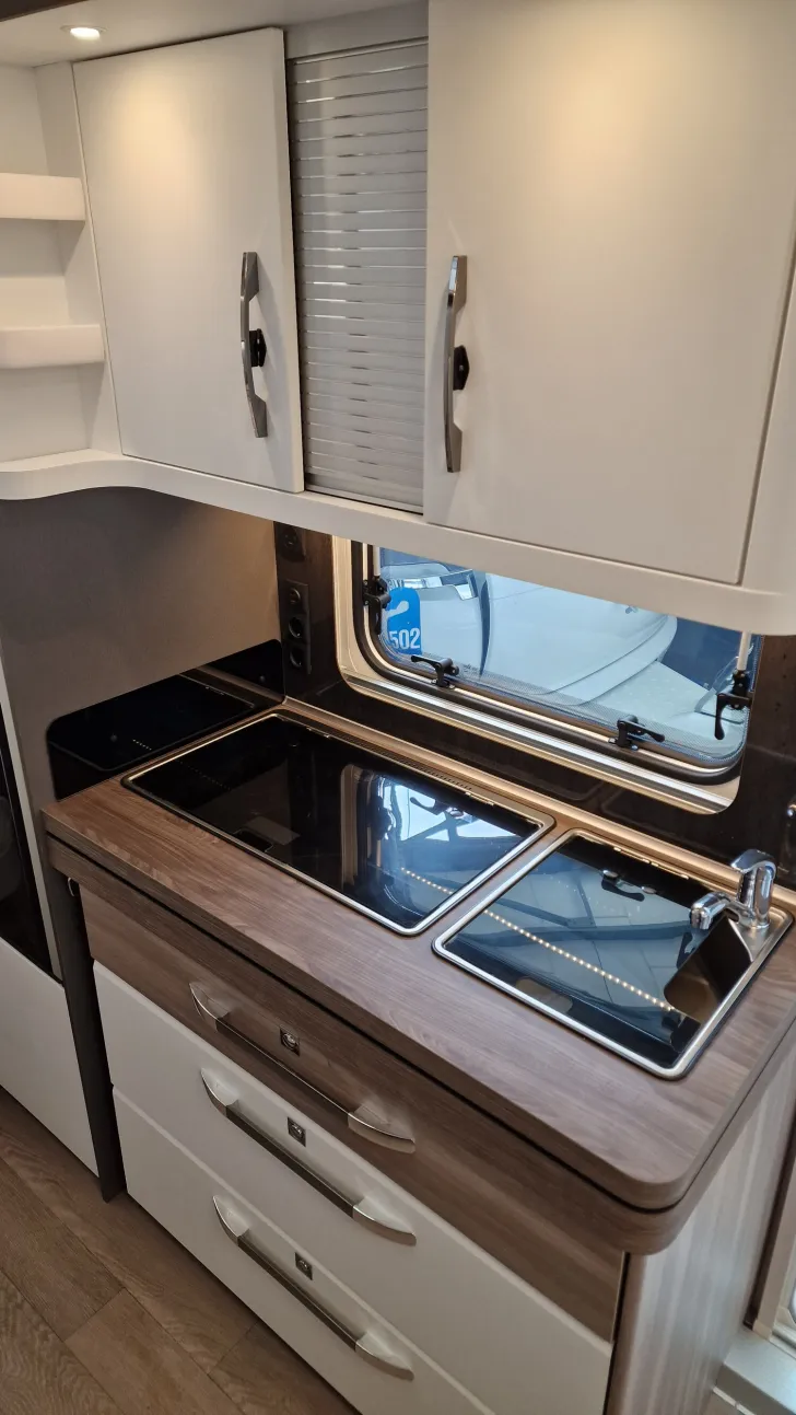 Fahrzeugbild Hobby Excellent Edition 495 UL #5