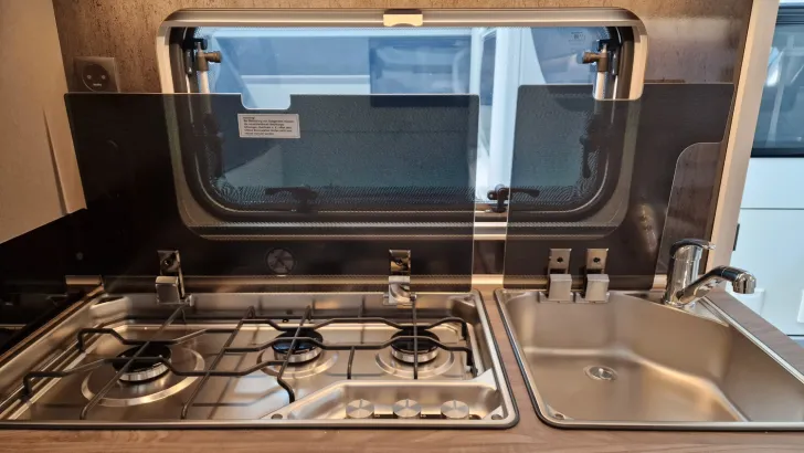 Fahrzeugbild Hobby Excellent Edition 495 UL #7