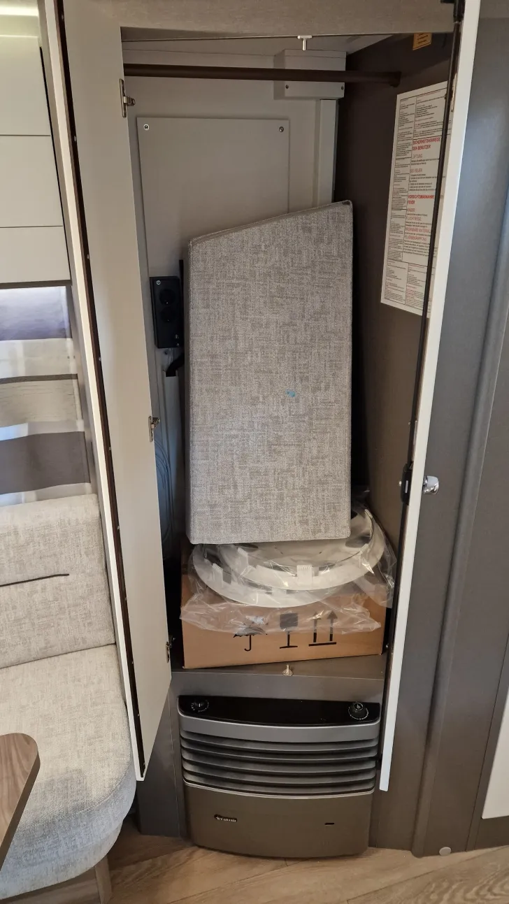 Fahrzeugbild Hobby Excellent Edition 495 UL #13