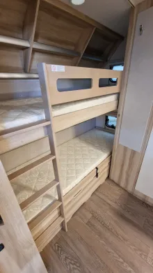 Fahrzeugbild Hobby De Luxe 490 KMF #4