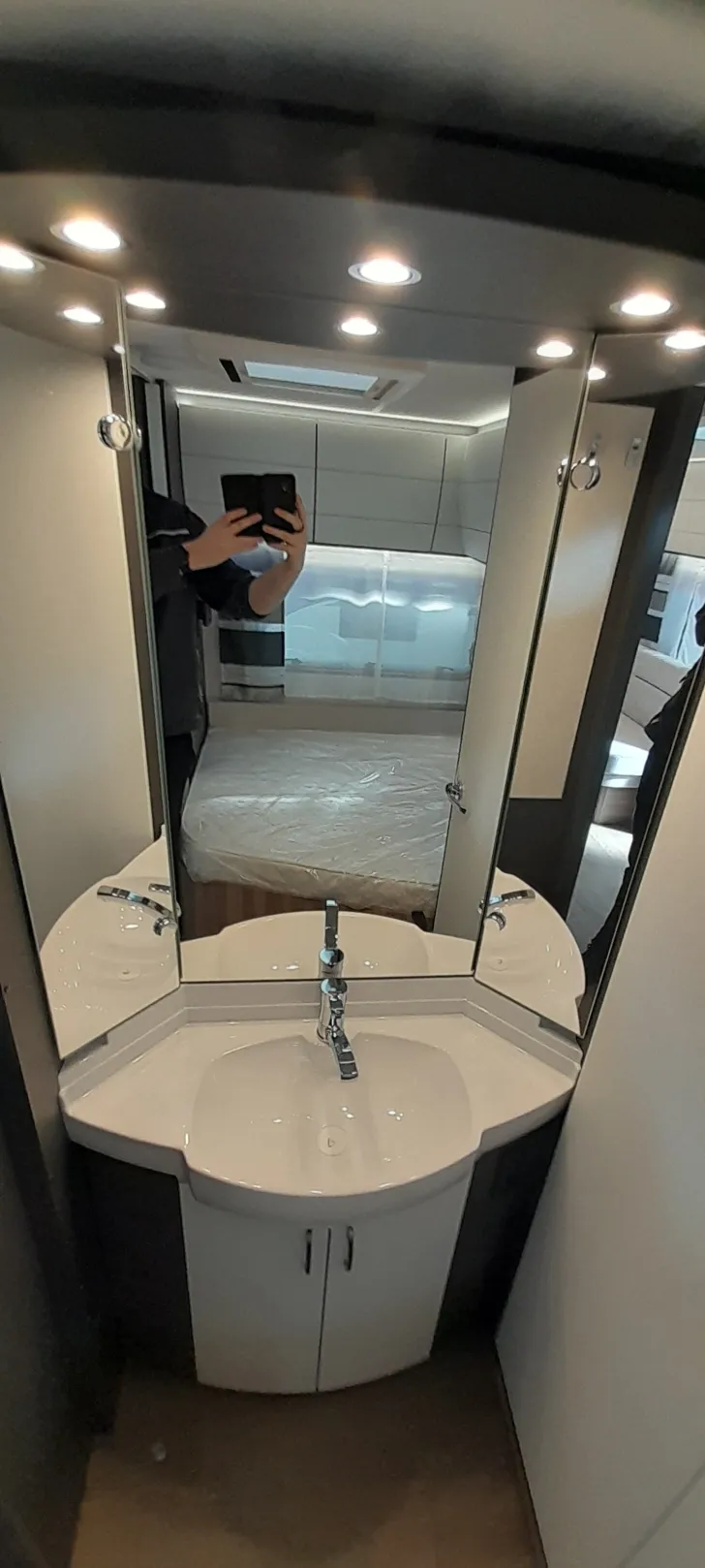 Fahrzeugbild Hobby Excellent Edition 460 UFe #12