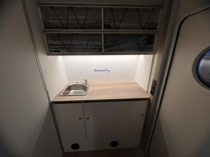 Fahrzeugbild Hobby Beachy 450 #3