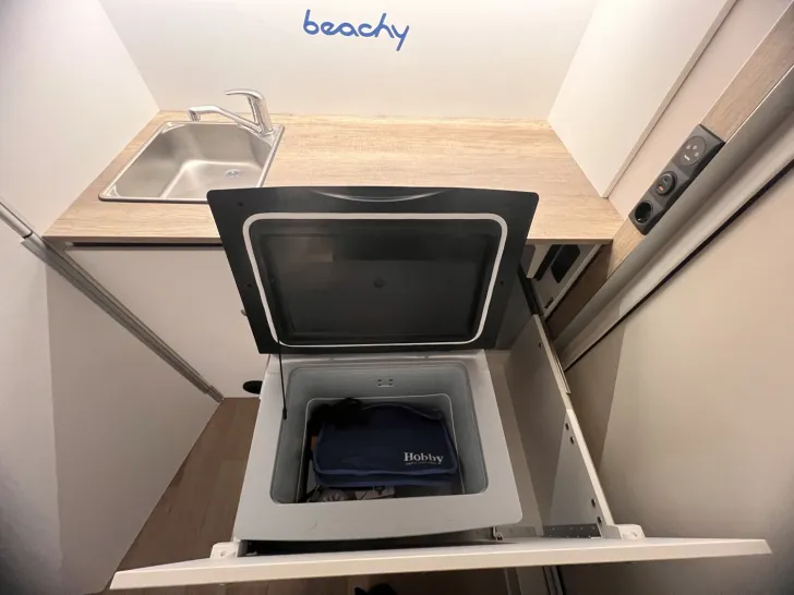 Fahrzeugbild Hobby Beachy 450 #4