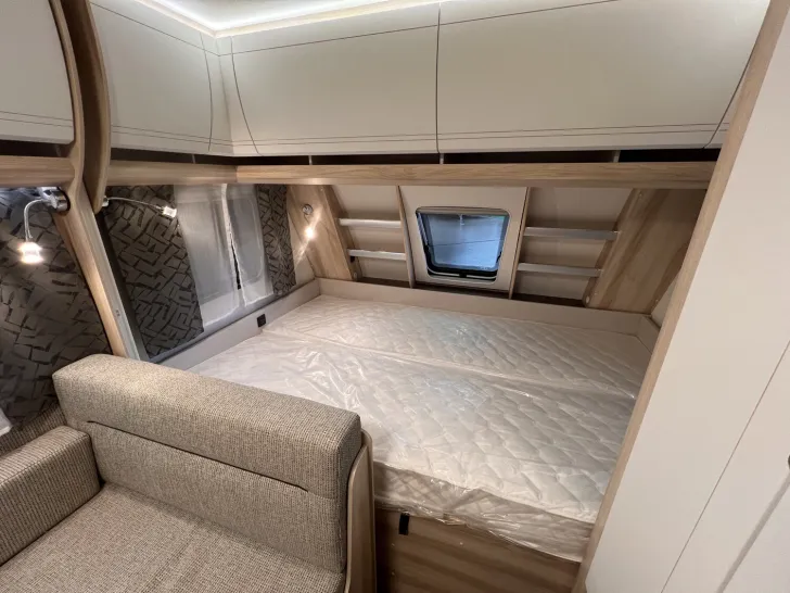 Fahrzeugbild Hobby De Luxe 490 KMF #7