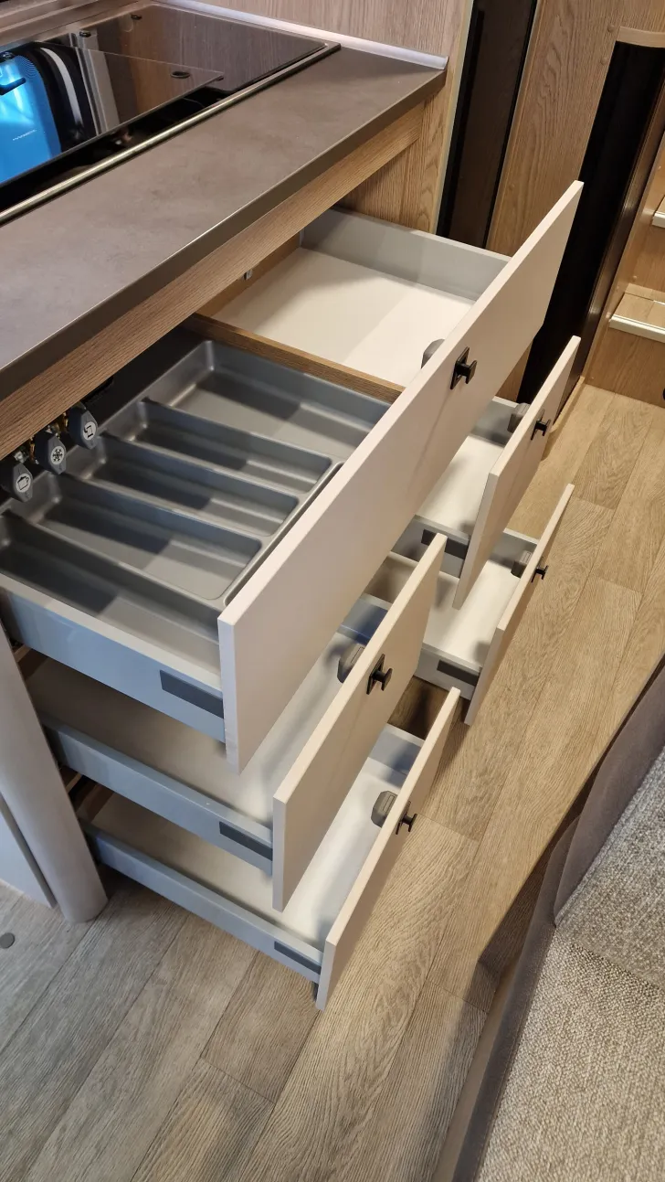 Fahrzeugbild Hobby OnTour T 710 GE #8