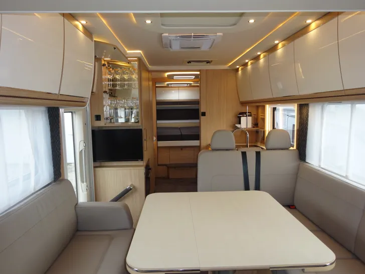 Fahrzeugbild Morelo Palace 88 LB - Einzelbetten / Balance #6