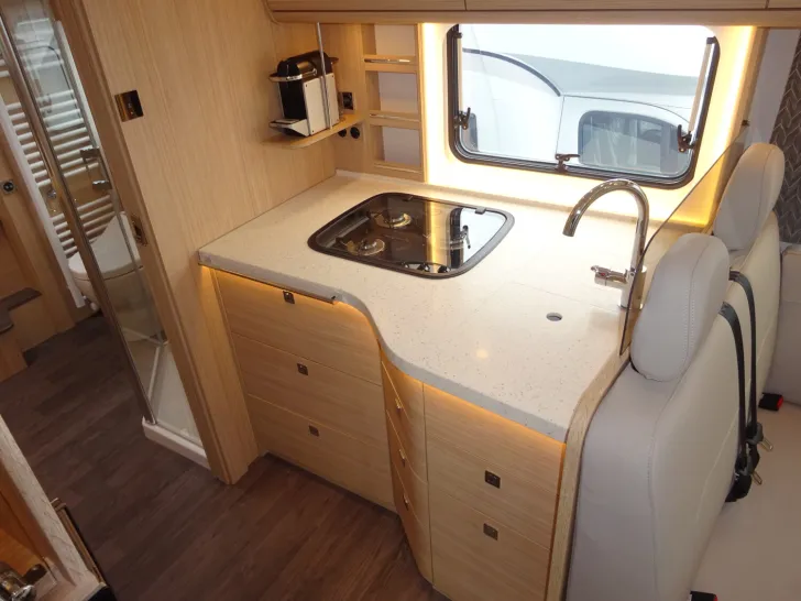 Fahrzeugbild Morelo Palace 88 LB - Einzelbetten / Balance #8