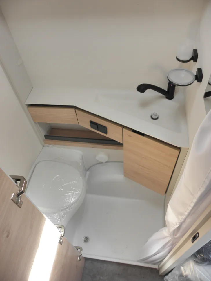 Fahrzeugbild Dethleffs Camper 460 EL First Edition #13