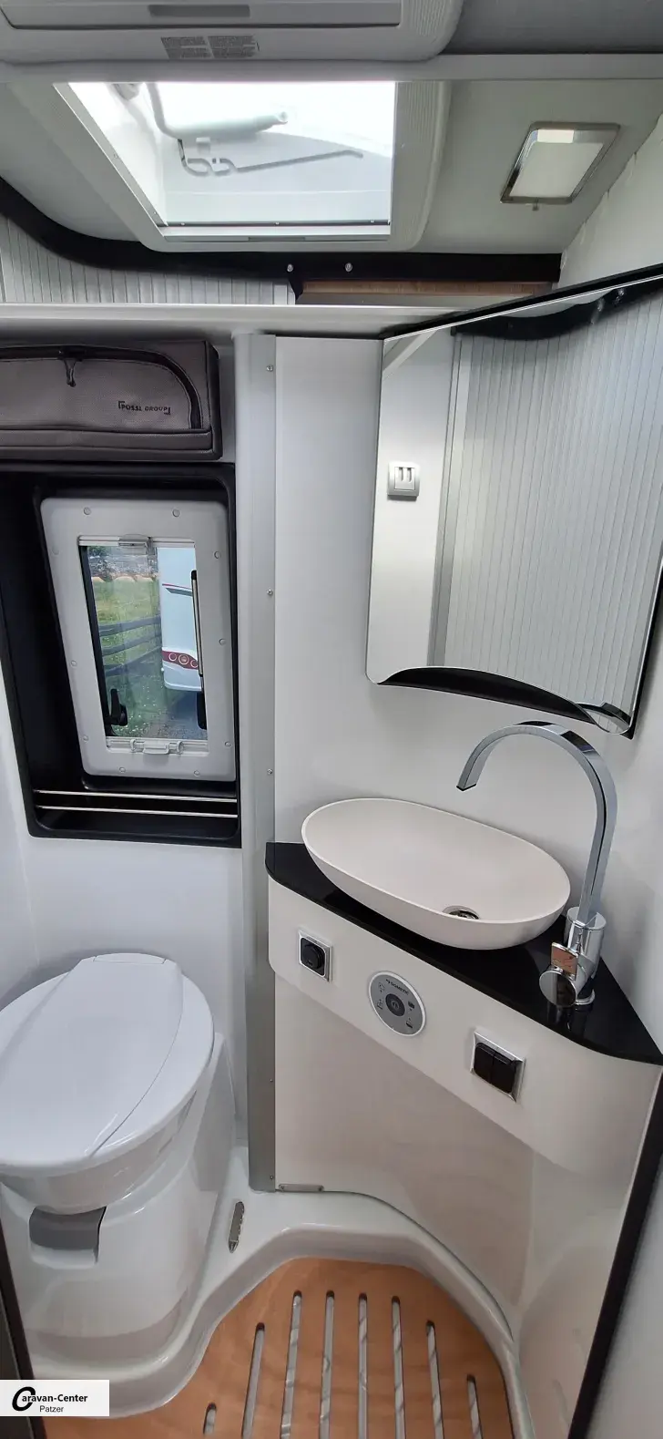 Fahrzeugbild Globecar Summit 640 #12