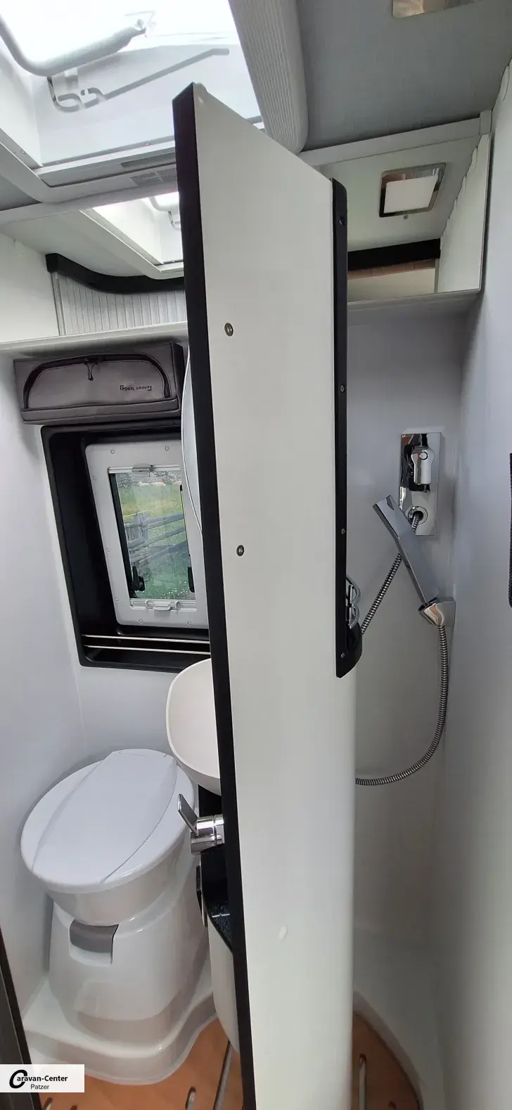 Fahrzeugbild Globecar Summit 640 #16