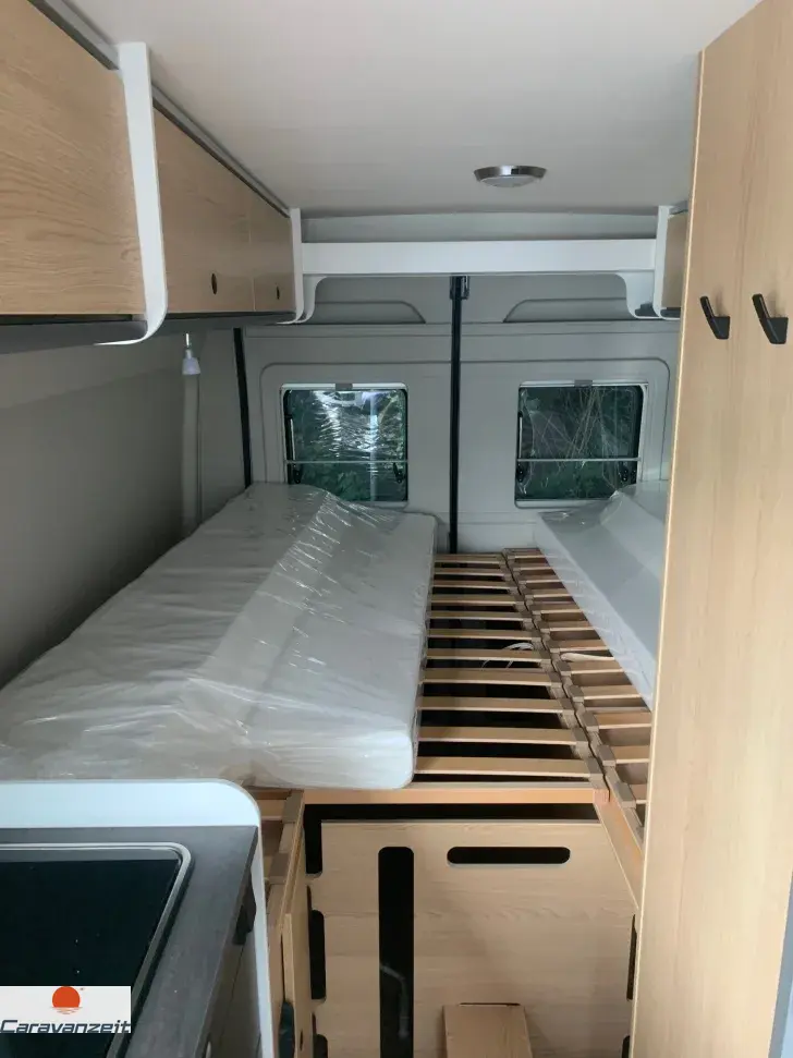 Fahrzeugbild Sunlight Camper Van Cliff 640 X RT 3 Pakete+Schlafdach* #13