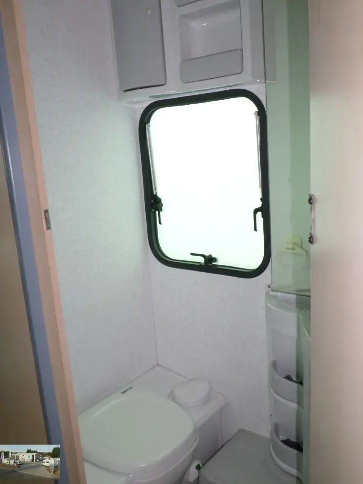 Fahrzeugbild Adria Unica A 430 DK Nr. 10 - Etagenbetten #24