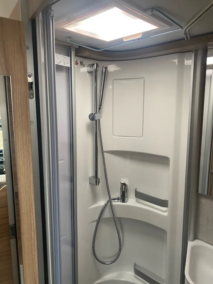 Fahrzeugbild Hymer Exsis-t Pure 580 !!! Herbstmesse Deals !!! #16