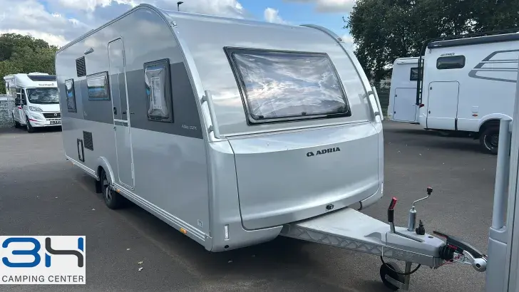 Schräg Vorne Adria Altea 552 PK 60Y Selection
