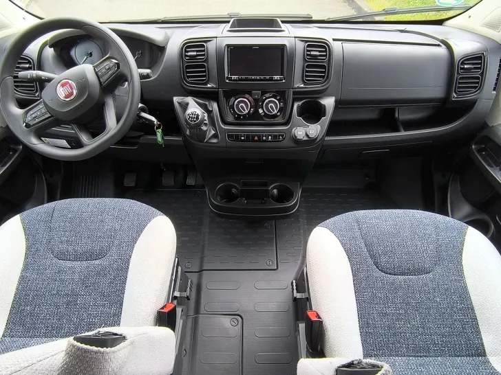 Fahrzeugbild Weinsberg CaraSuite 700 #8