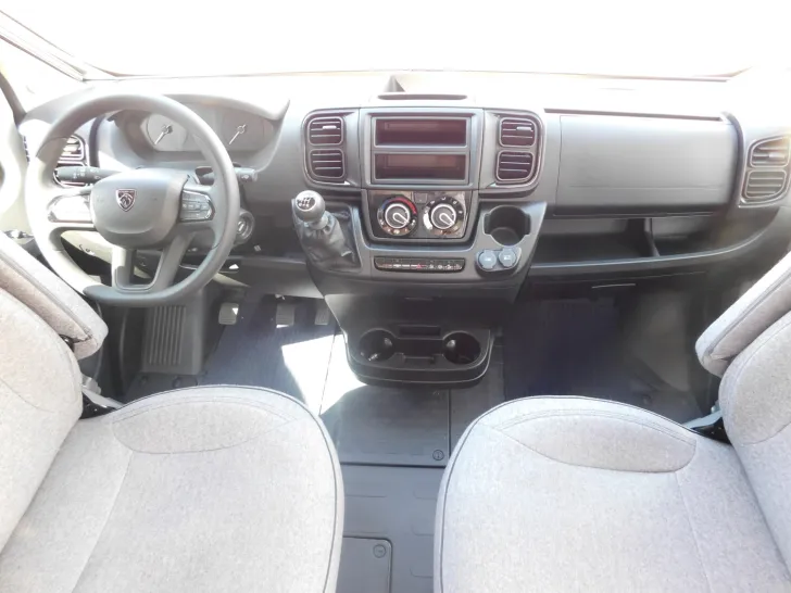 Fahrzeugbild Sunlight Cliff 640 AWT iso+beheizt, Markise, 90L Diesel #7