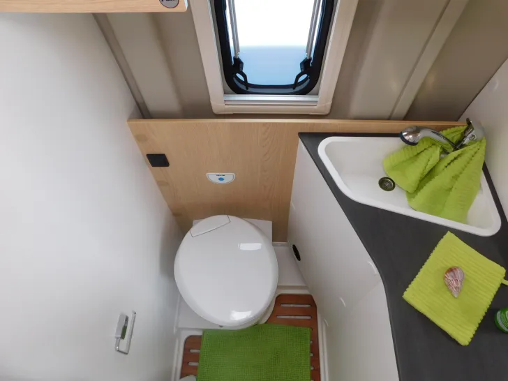 Fahrzeugbild Sunlight Cliff 640 AWT iso+beheizt, Markise, 90L Diesel #13