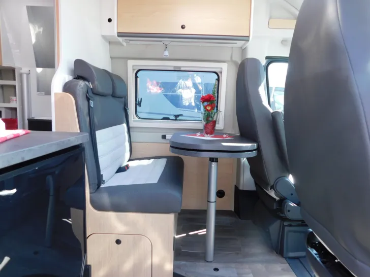 Fahrzeugbild Sunlight Cliff X 600 Maxi-Chassis, Schwenkbad, Skyroof #6