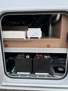 Fahrzeugbild Knaus Sun I 900 LEG Verfügbar 11/26 #5