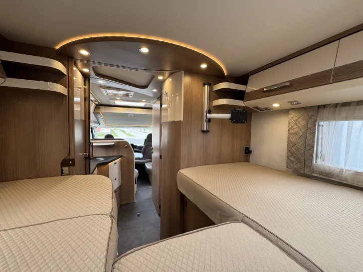 Fahrzeugbild Malibu I 460 LE #14