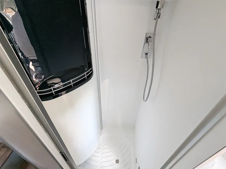 Fahrzeugbild Pössl H-LINE SUMMIT 640 SHINE #12