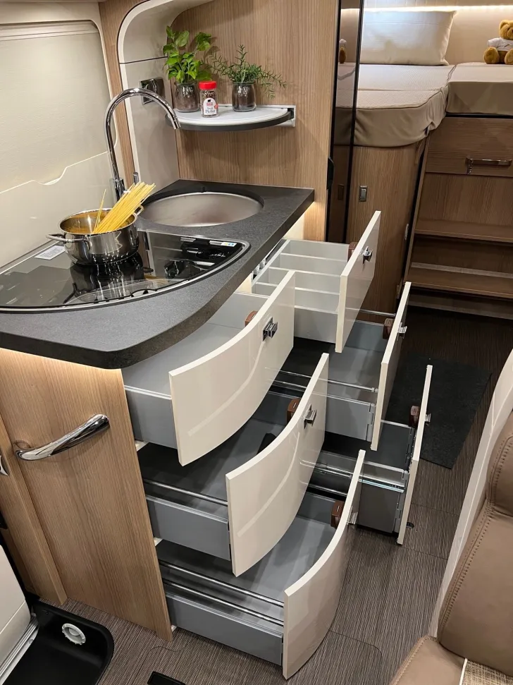 Fahrzeugbild Carthago c-tourer I 143 LE Fiat (466) #15