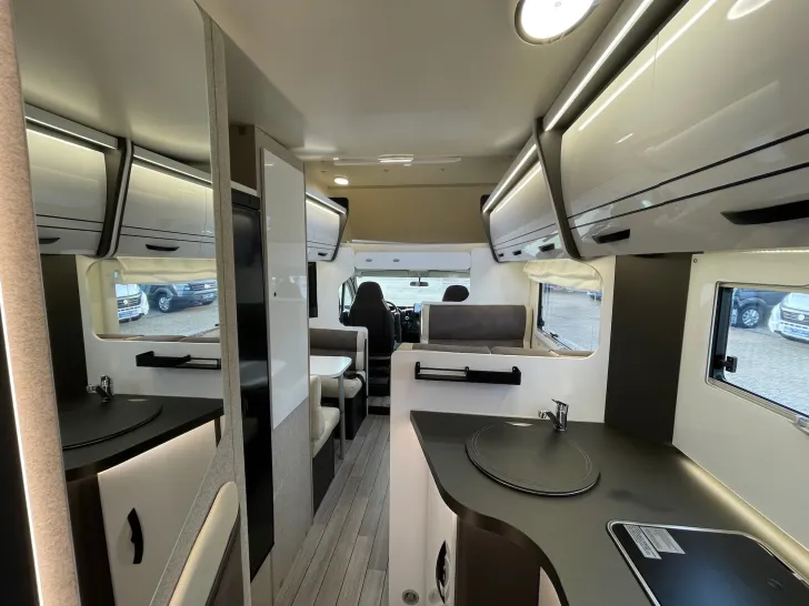 Fahrzeugbild Forster A 699 VB - MJ24, SAT-TV, PV, LITHIUM, MARKISE #13