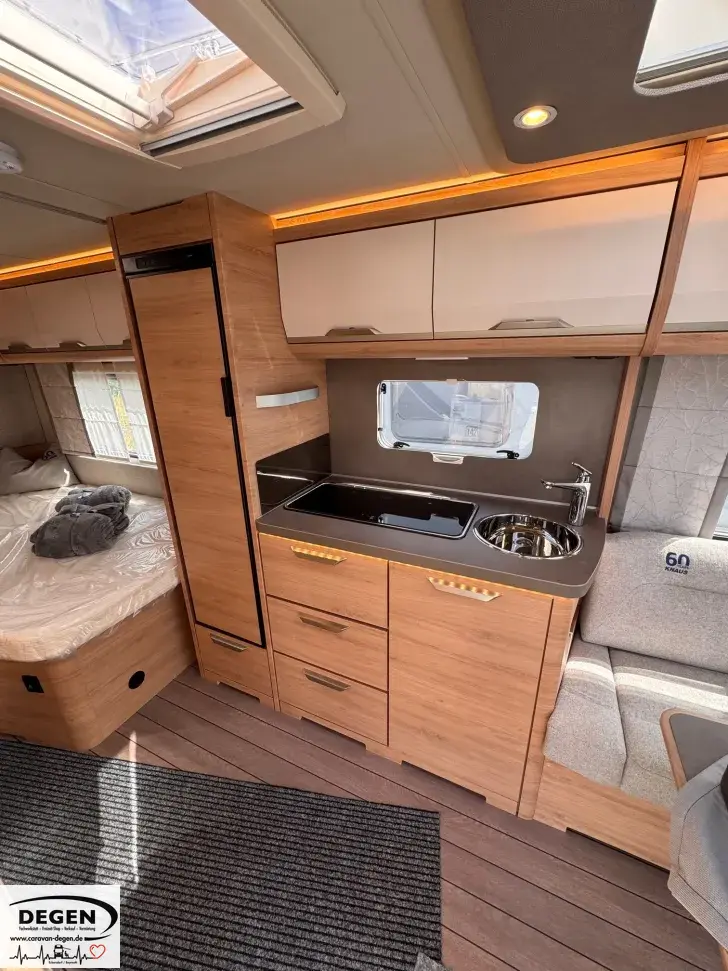 Fahrzeugbild Knaus Südwind 500 UF 60 YEARS Serviceklappe VR, Mono CS #7