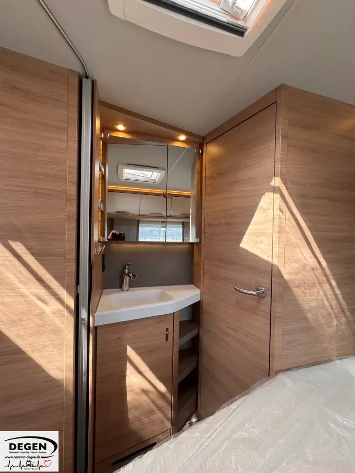 Fahrzeugbild Knaus Südwind 500 UF 60 YEARS Serviceklappe VR, Mono CS #11