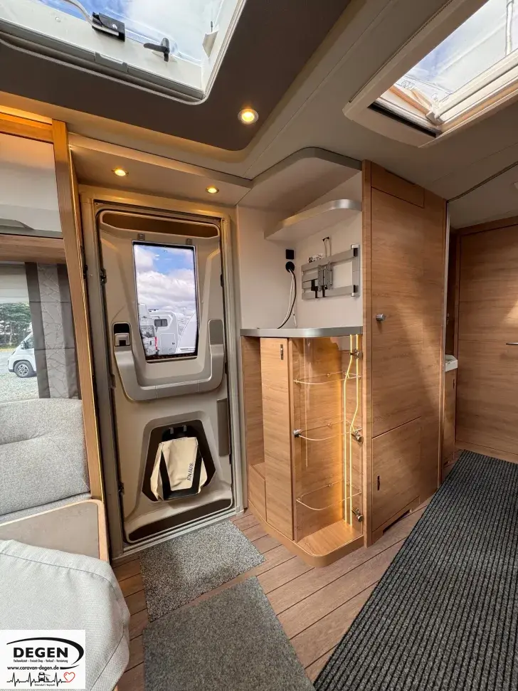 Fahrzeugbild Knaus Südwind 500 UF 60 YEARS Serviceklappe VR, Mono CS #13