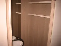 Bild 14 Bürstner Premio Life 430 TS Ausstellfenster Bug