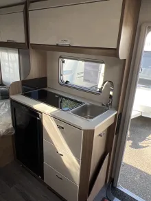 Küchen Tabbert Cazadora 460 E 2,3