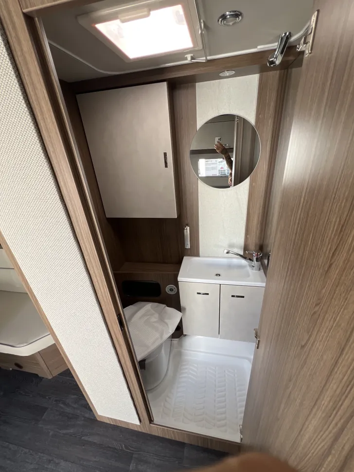 Toilette Tabbert Cazadora 550 E 2,3
