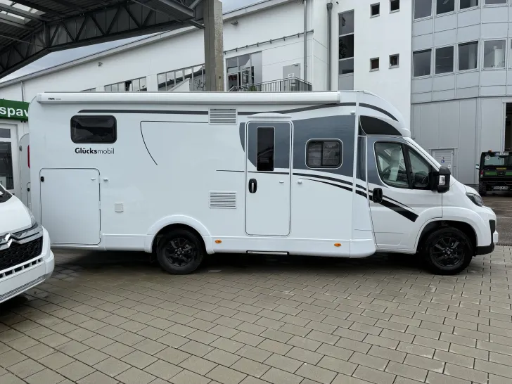 Fahrzeugbild Glücksmobil TEILINTEGRIERTE 741 EBL #3