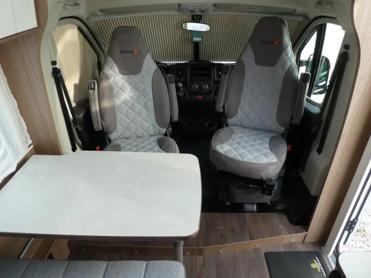 Fahrzeugbild Carado VAN V337 Pro #11
