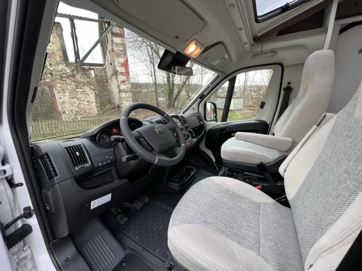 Fahrzeugbild Carado VAN V337 Pro #22