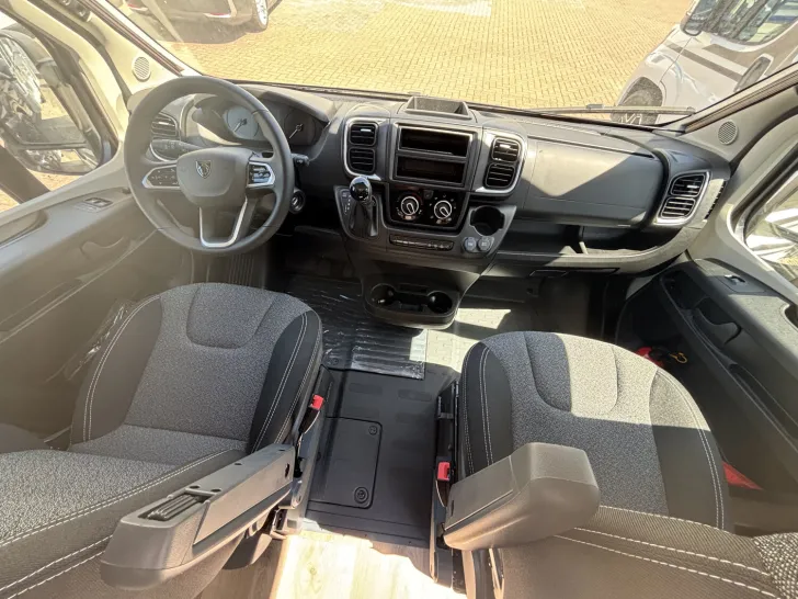 Fahrzeugbild Carado CV 600 #8