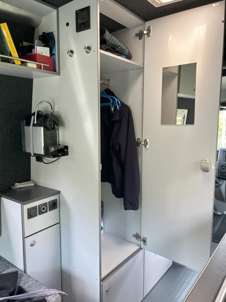 Fahrzeugbild VW Crafter 2.5-l-TDI #3