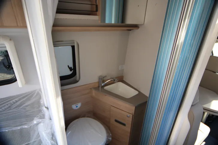 Fahrzeugbild Dethleffs Globetrail 590 C Ford #8