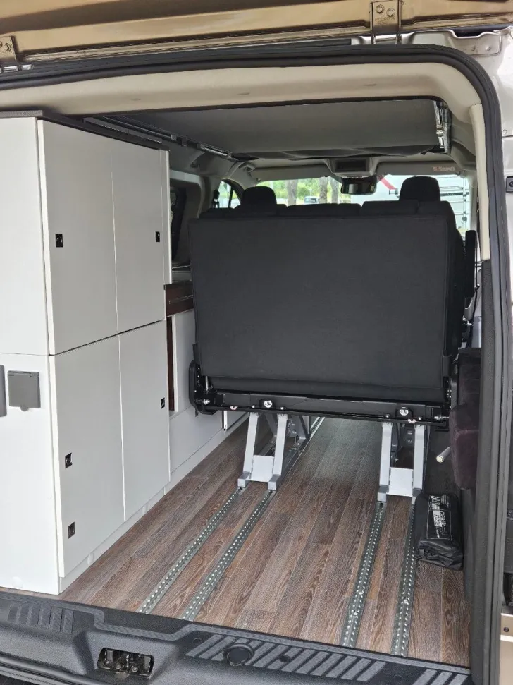 Fahrzeugbild Laika Kosmo Urban F100+ #10